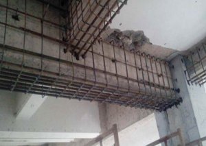 梁柱增大截面加固
